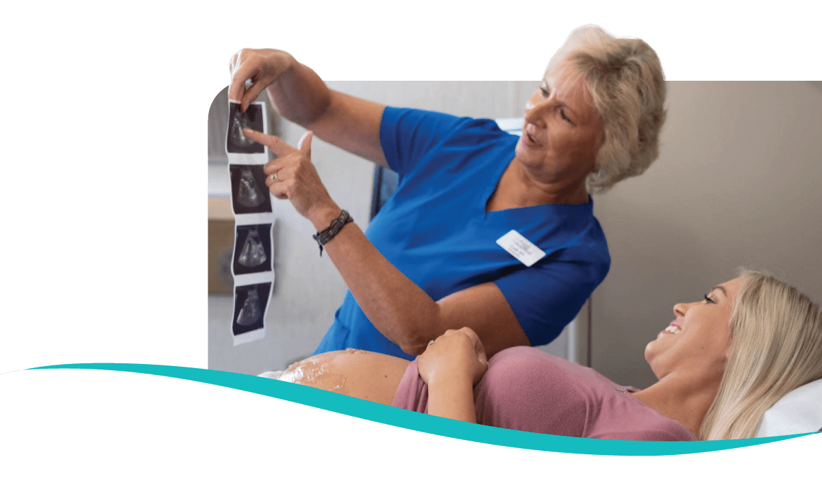 ICU-Mobile-top-img-nurse-ultrasound